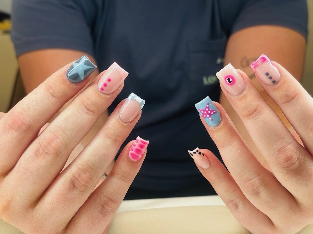 Omnia Nails & Spa nail photo 4